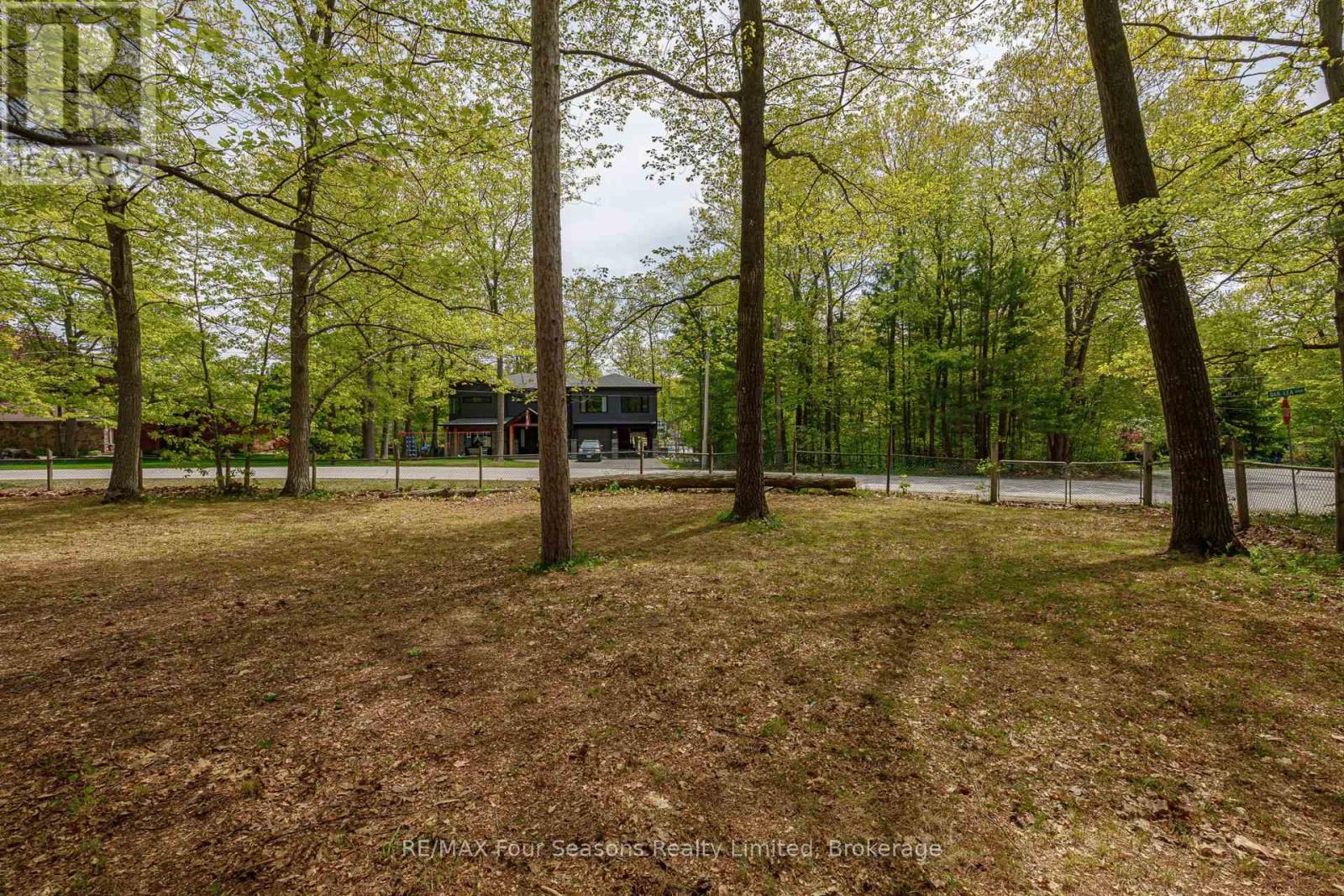 828 Oxbow Park Drive, Wasaga Beach, Ontario  L9Z 2V1 - Photo 19 - S13485816