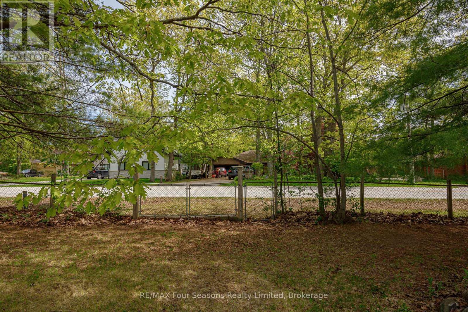 828 Oxbow Park Drive, Wasaga Beach, Ontario  L9Z 2V1 - Photo 22 - S13485816