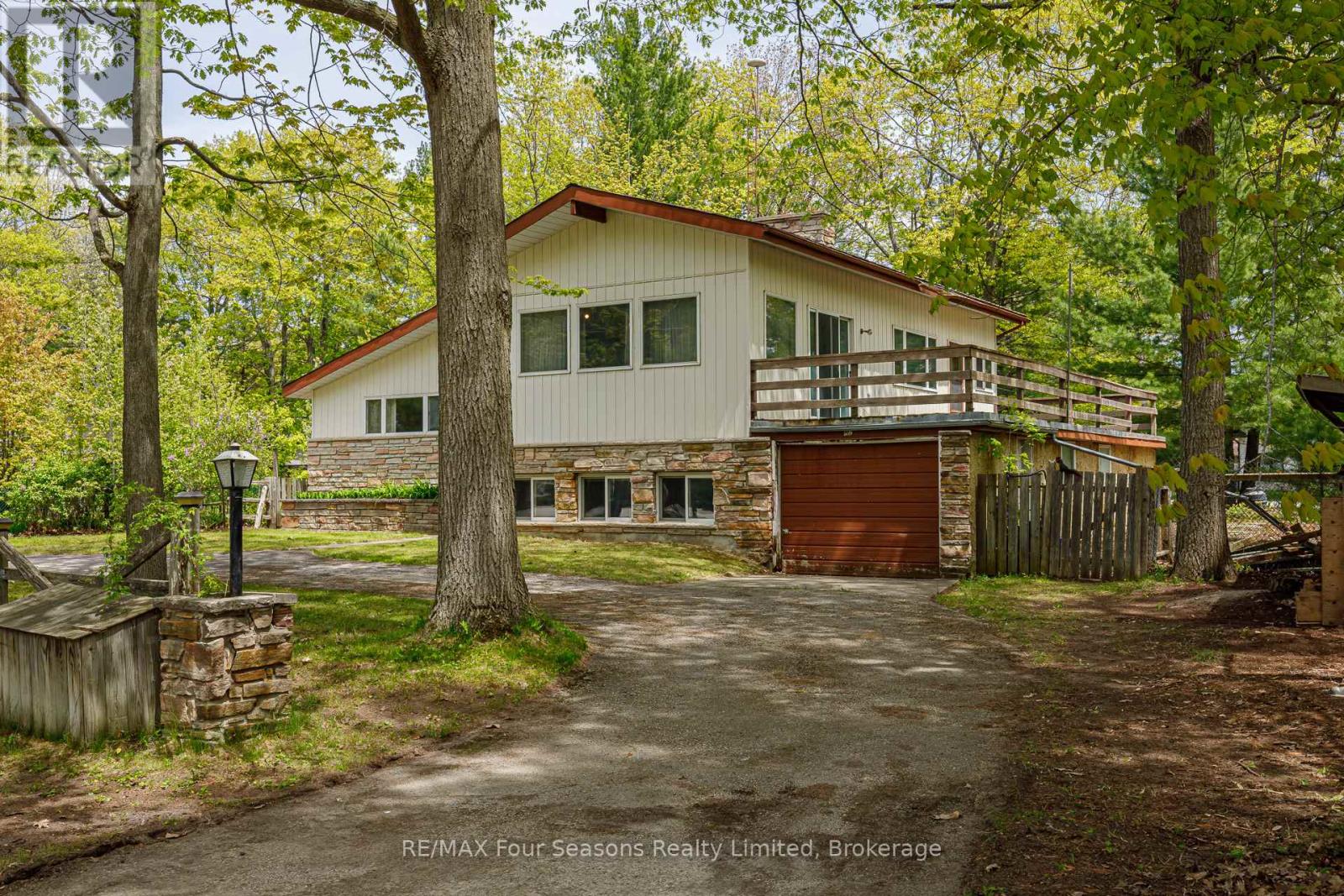 828 Oxbow Park Drive, Wasaga Beach, Ontario  L9Z 2V1 - Photo 4 - S13485816