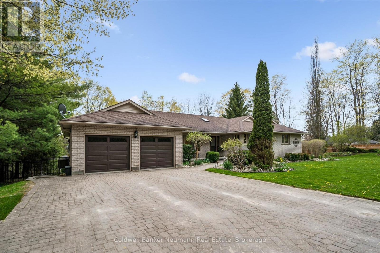 25 Riverview Drive, Centre Wellington, Ontario  N0B 1S0 - Photo 4 - X13485714