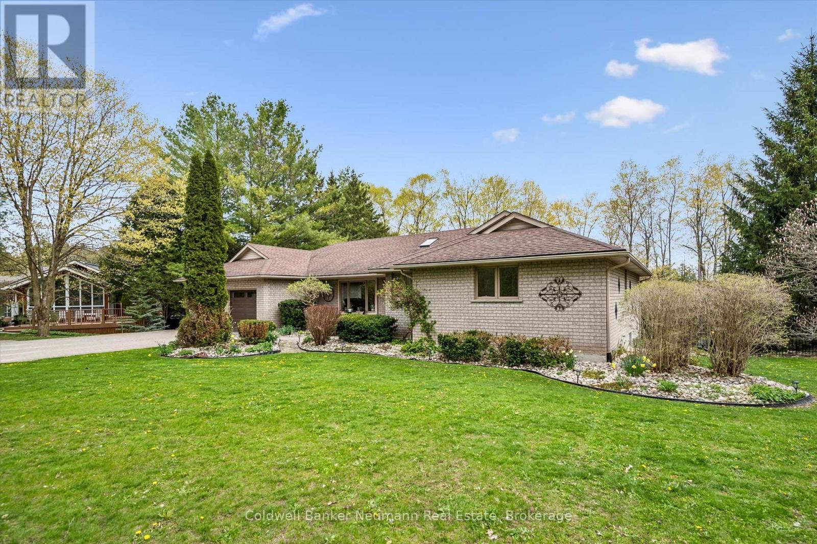 25 Riverview Drive, Centre Wellington, Ontario  N0B 1S0 - Photo 5 - X13485714