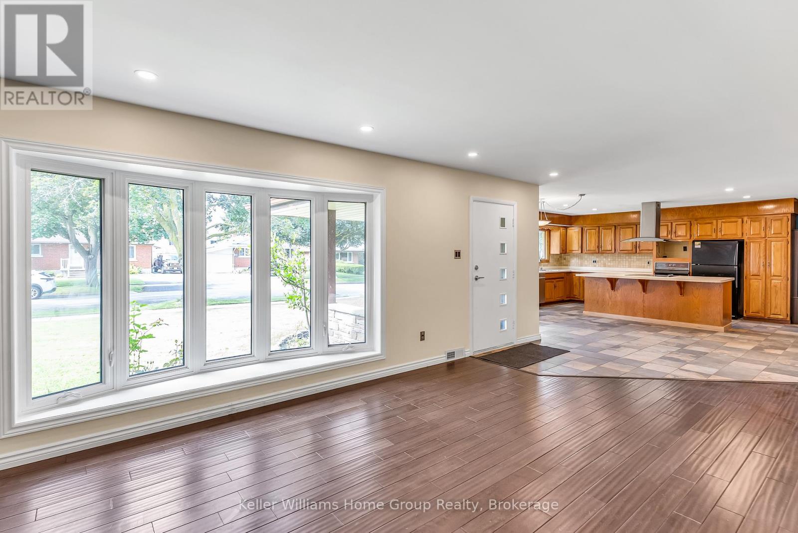 58 Reyburn Avenue, Kitchener, Ontario  N2C 2B2 - Photo 18 - X13485786