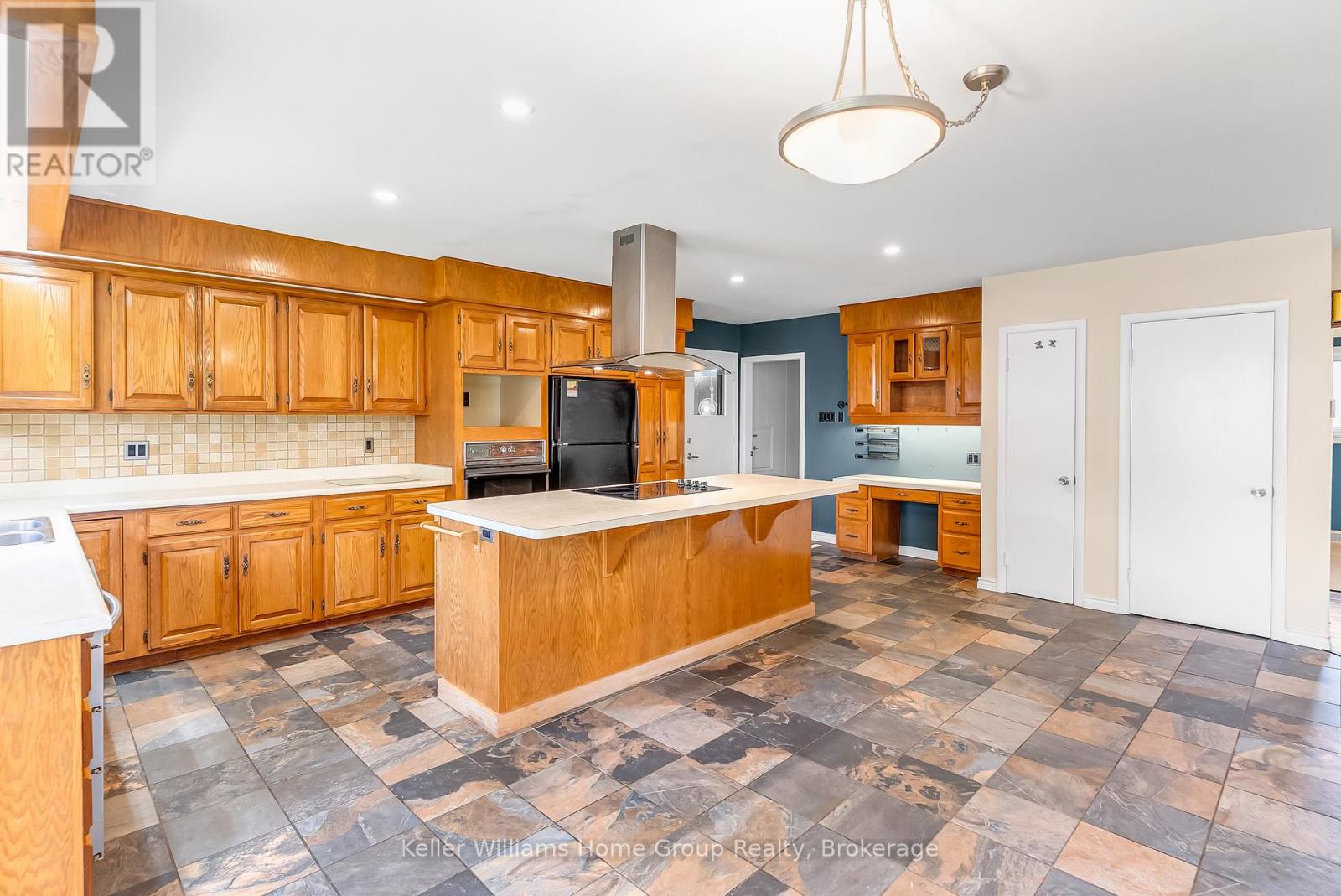 58 Reyburn Avenue, Kitchener, Ontario  N2C 2B2 - Photo 19 - X13485786