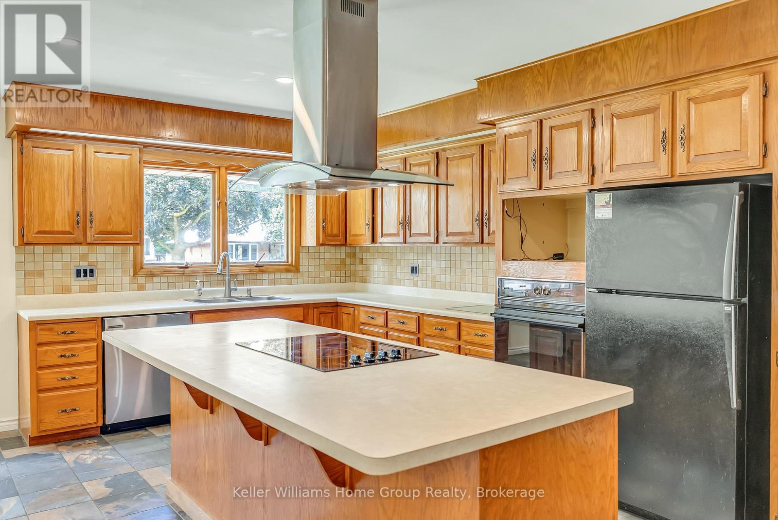 58 Reyburn Avenue, Kitchener, Ontario  N2C 2B2 - Photo 21 - X13485786