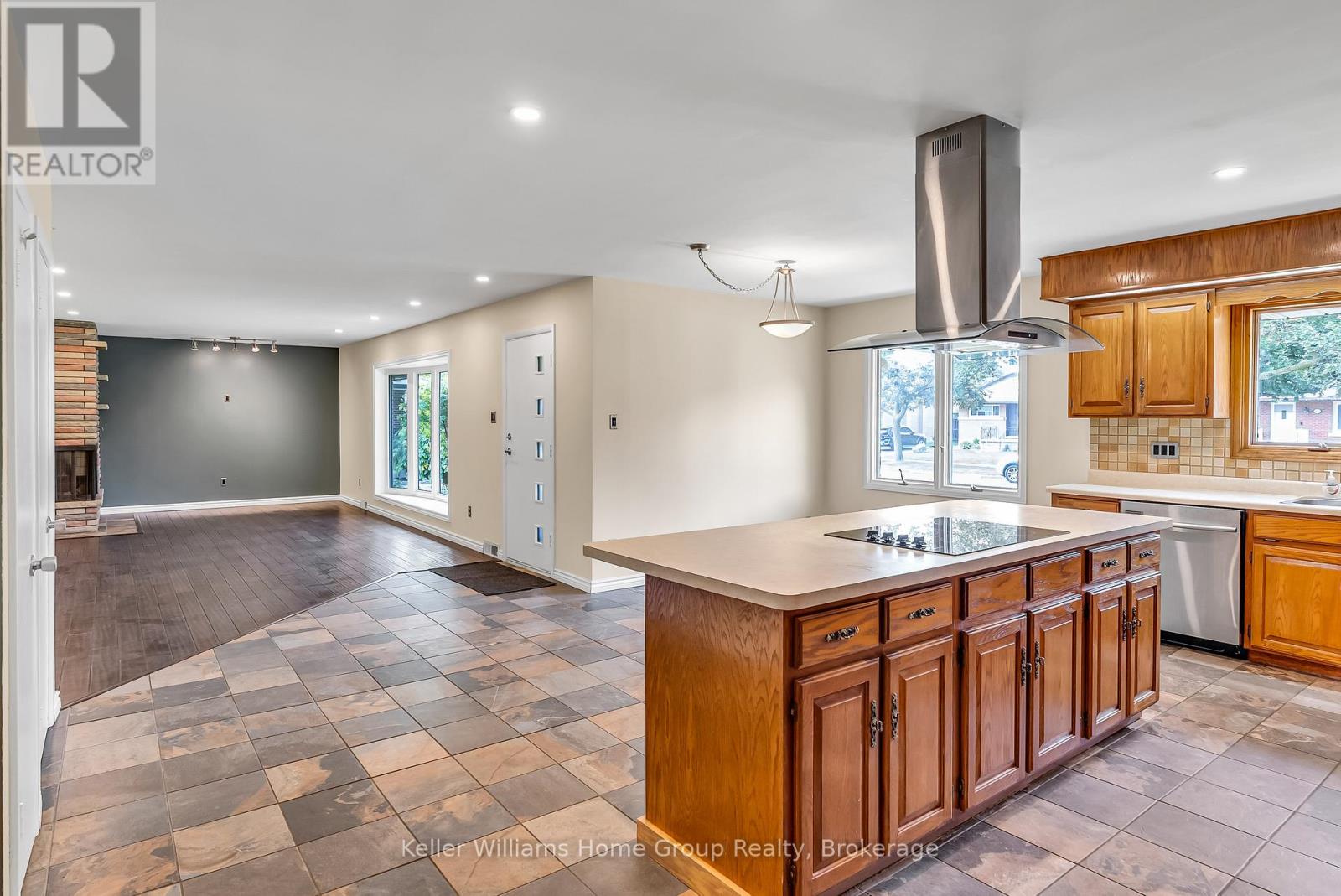 58 Reyburn Avenue, Kitchener, Ontario  N2C 2B2 - Photo 22 - X13485786