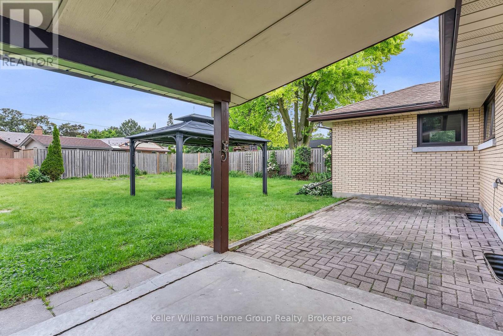 58 Reyburn Avenue, Kitchener, Ontario  N2C 2B2 - Photo 38 - X13485786