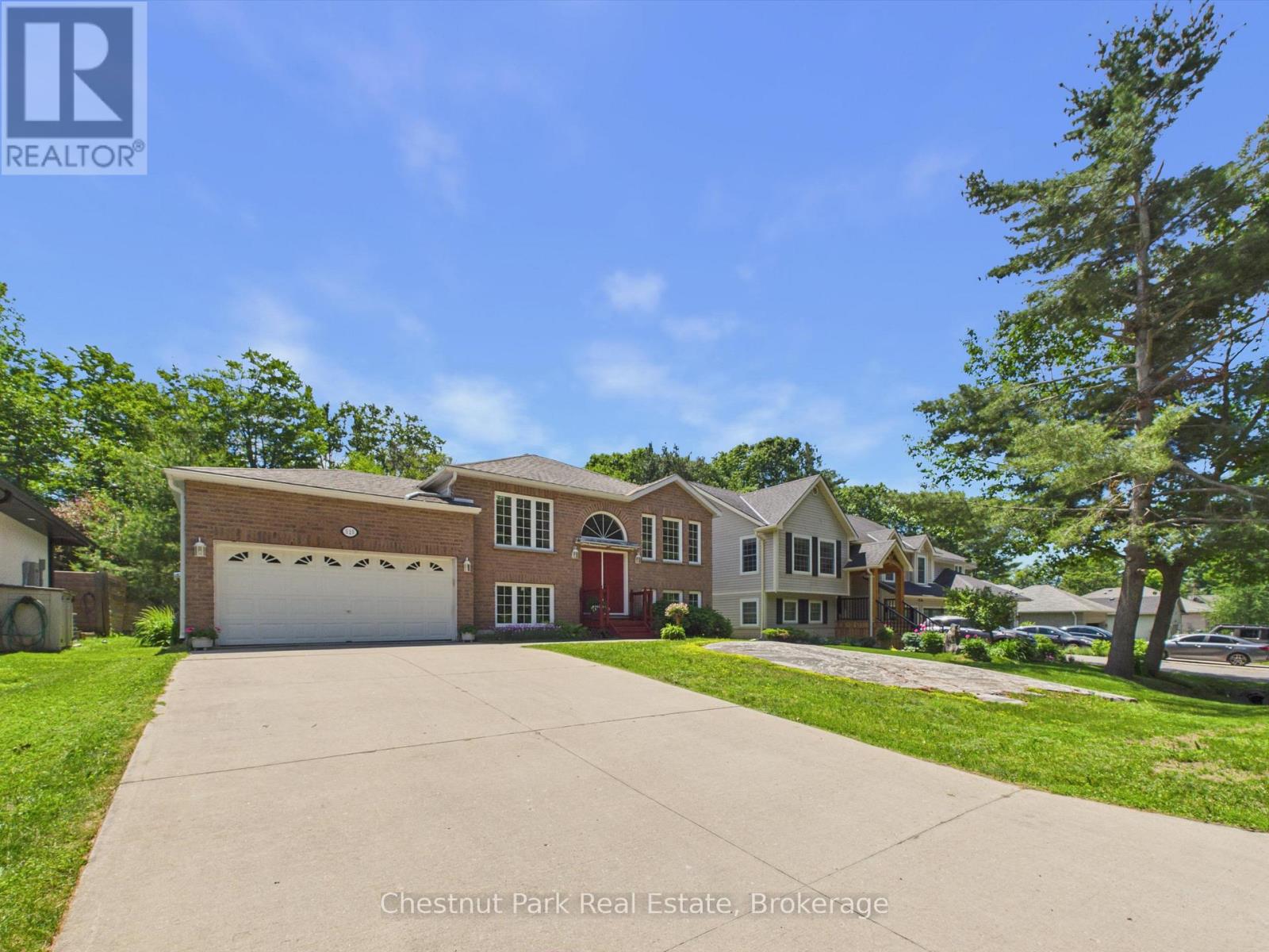 525 Lorne Street, Gravenhurst, Ontario  P1P 1N1 - Photo 2 - X13486014