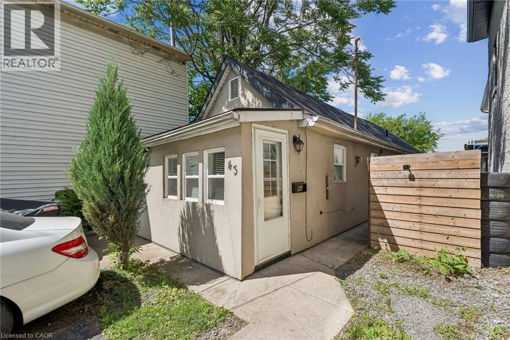 43 Whitfield Avenue, Hamilton, Ontario  L8L 4B5 - Photo 3 - 40840332