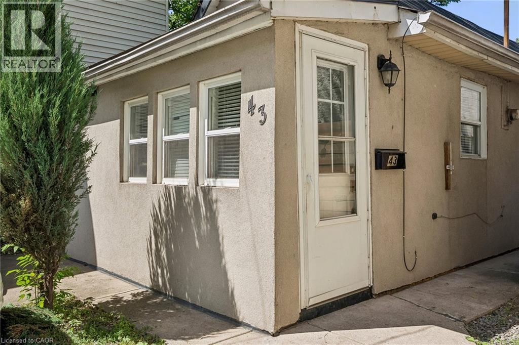 43 Whitfield Avenue, Hamilton, Ontario  L8L 4B5 - Photo 4 - 40840332