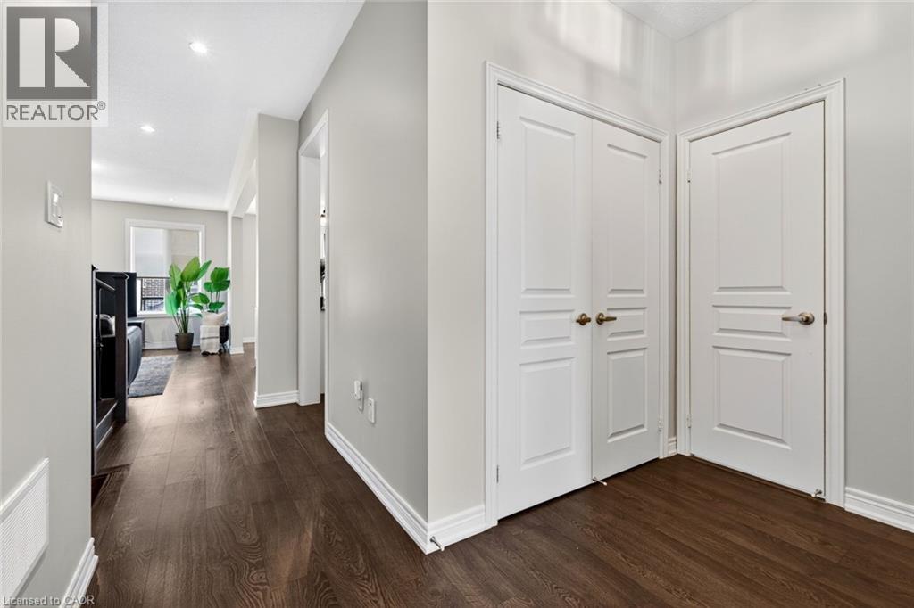 225 Skinner Road, Waterdown, Ontario  L8B 1X2 - Photo 18 - 40842858