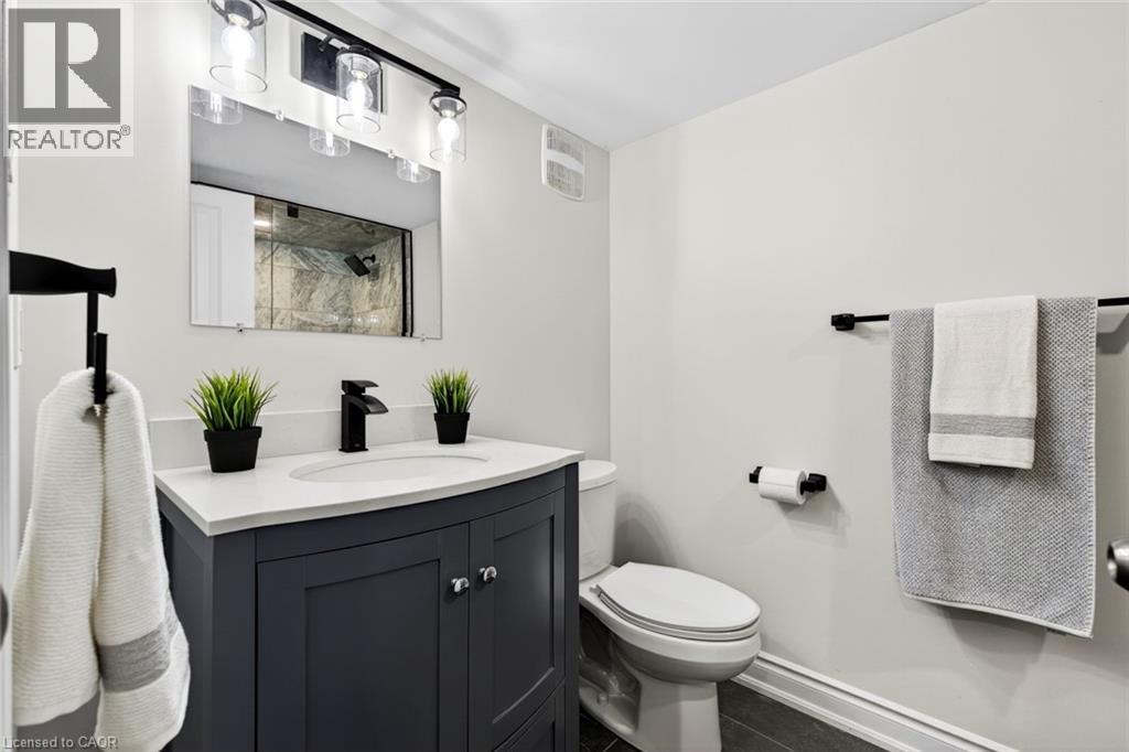 225 Skinner Road, Waterdown, Ontario  L8B 1X2 - Photo 41 - 40842858