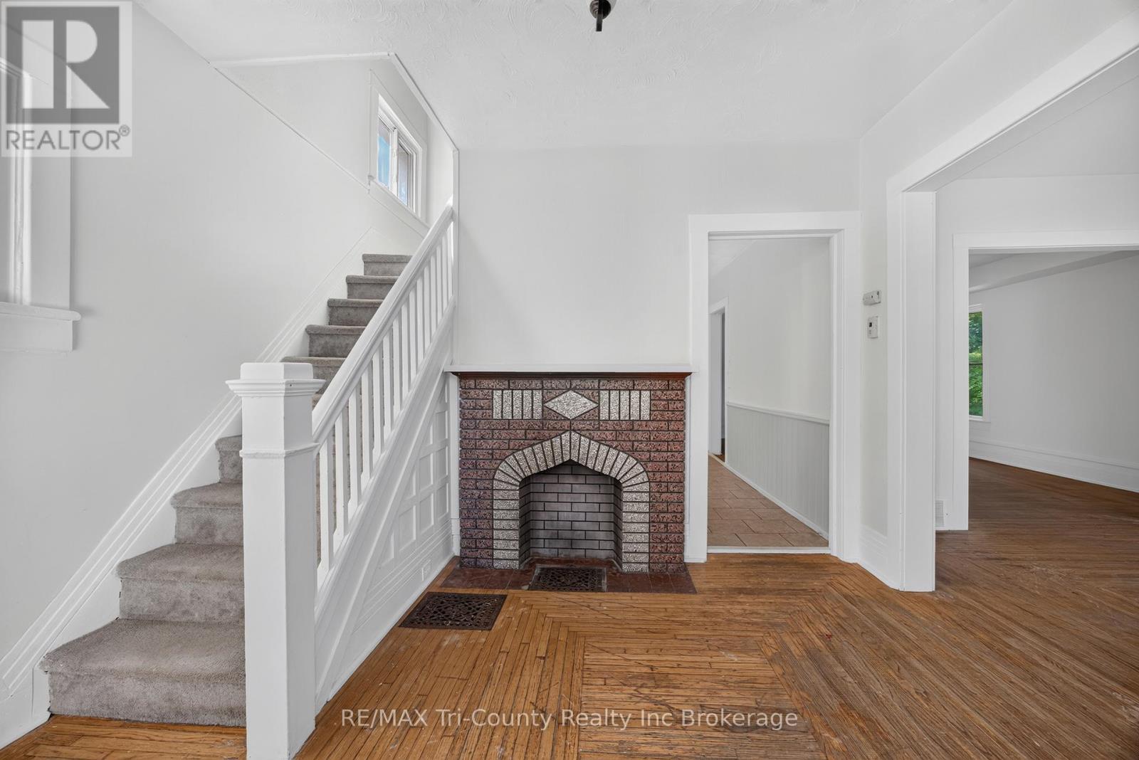 61 Brock Street E, Tillsonburg, Ontario  N4G 1Z7 - Photo 5 - X13486414
