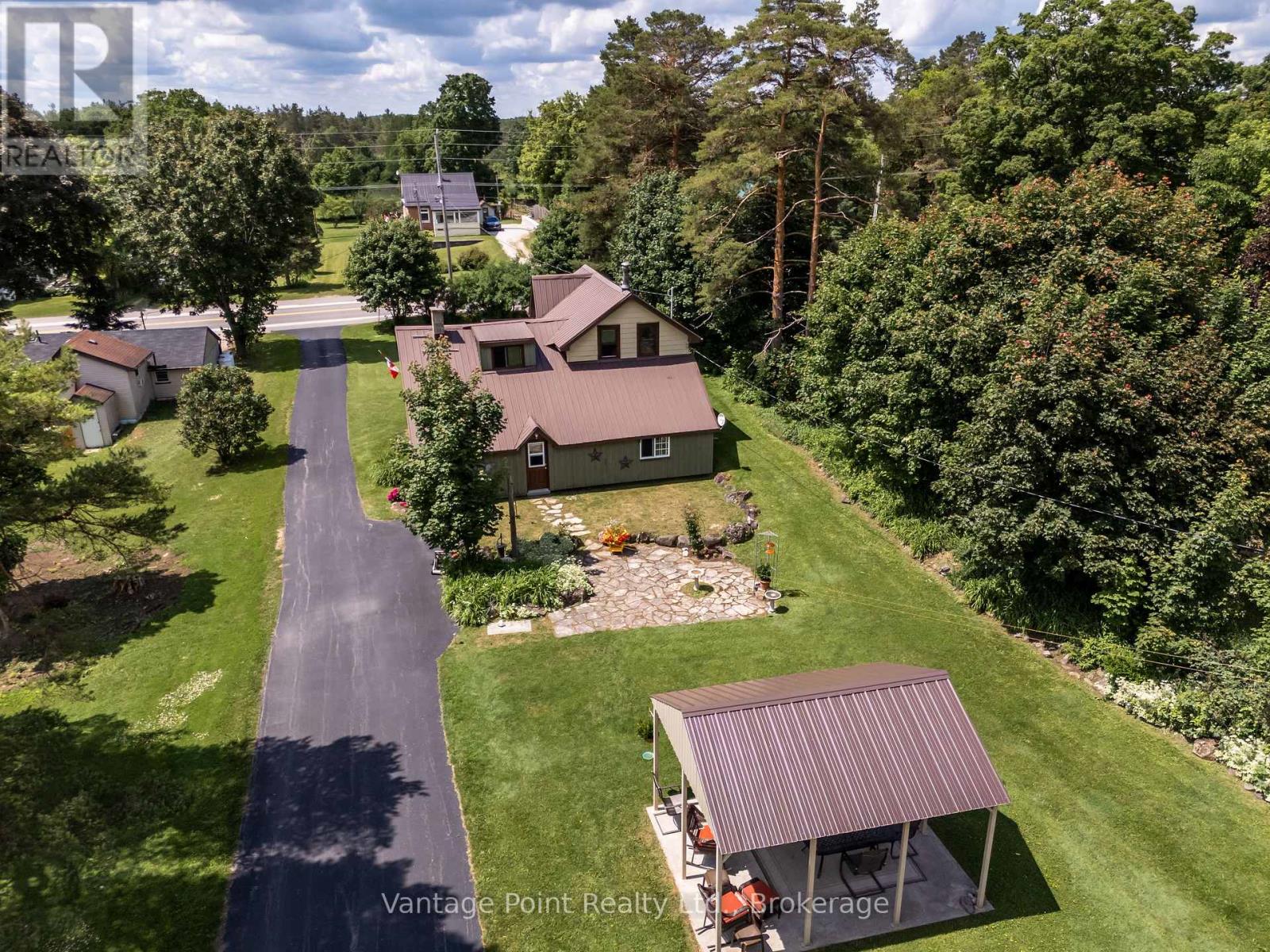 776227 10 Highway, Chatsworth, Ontario  N0H 1C0 - Photo 3 - X13486456