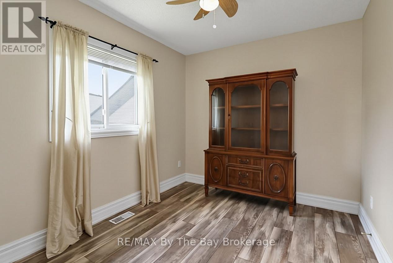 54 Fairway Crescent, Wasaga Beach, Ontario  L9Z 1B8 - Photo 23 - S13486598