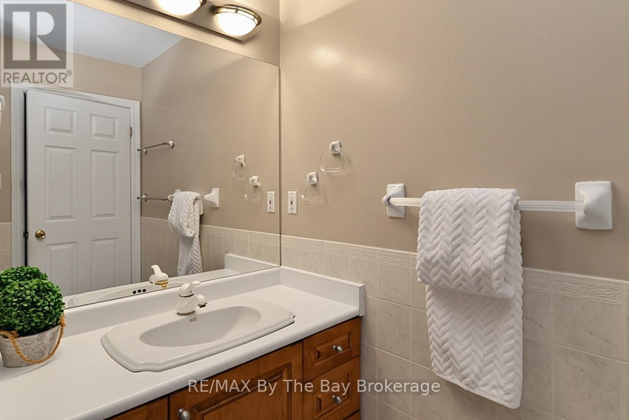 54 Fairway Crescent, Wasaga Beach, Ontario  L9Z 1B8 - Photo 28 - S13486598