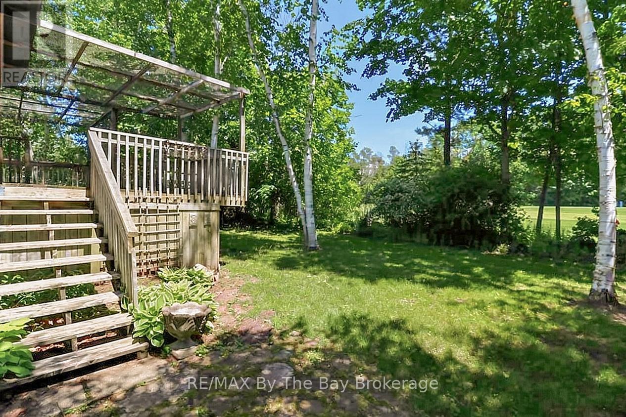 54 Fairway Crescent, Wasaga Beach, Ontario  L9Z 1B8 - Photo 37 - S13486598