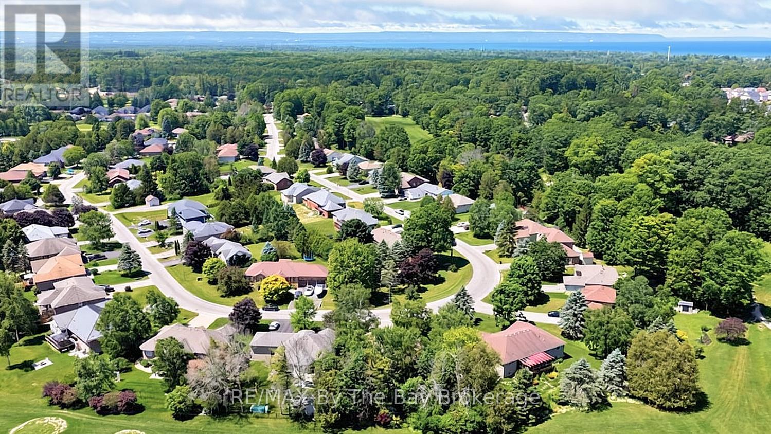 54 Fairway Crescent, Wasaga Beach, Ontario  L9Z 1B8 - Photo 46 - S13486598