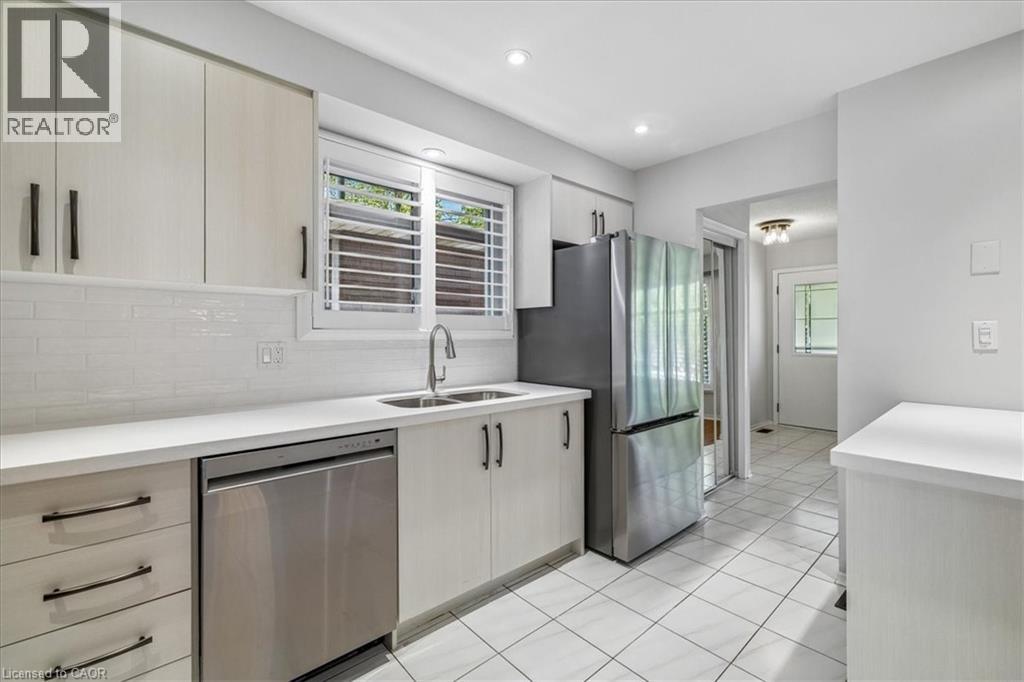 233 East 8th Street, Hamilton, Ontario  L9A 3L7 - Photo 22 - 40842541