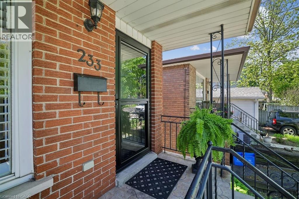 233 East 8th Street, Hamilton, Ontario  L9A 3L7 - Photo 5 - 40842541