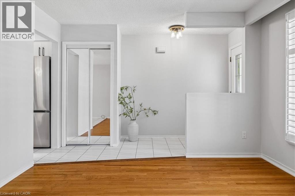 233 East 8th Street, Hamilton, Ontario  L9A 3L7 - Photo 7 - 40842541