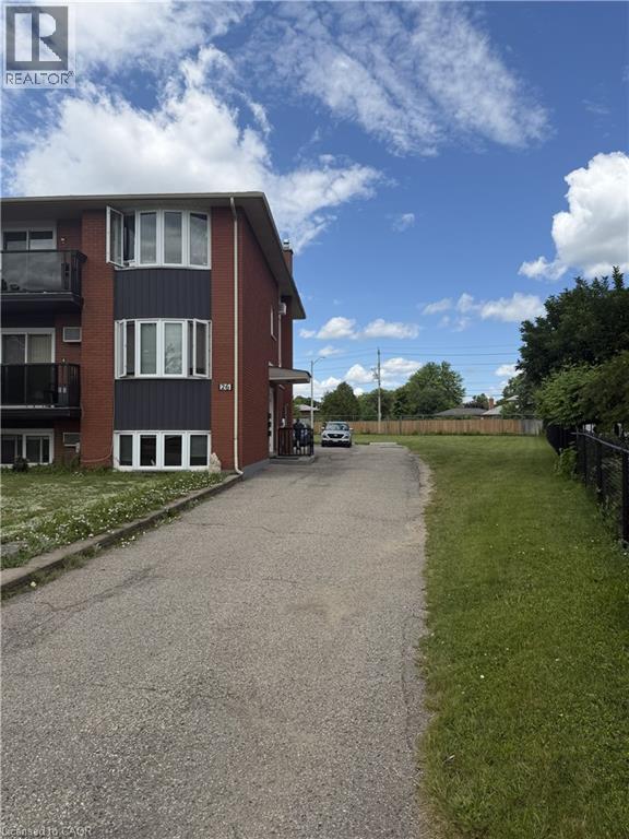 26 Carnaby Crescent, Kitchener, Ontario  N2A 1M7 - Photo 3 - 40841840