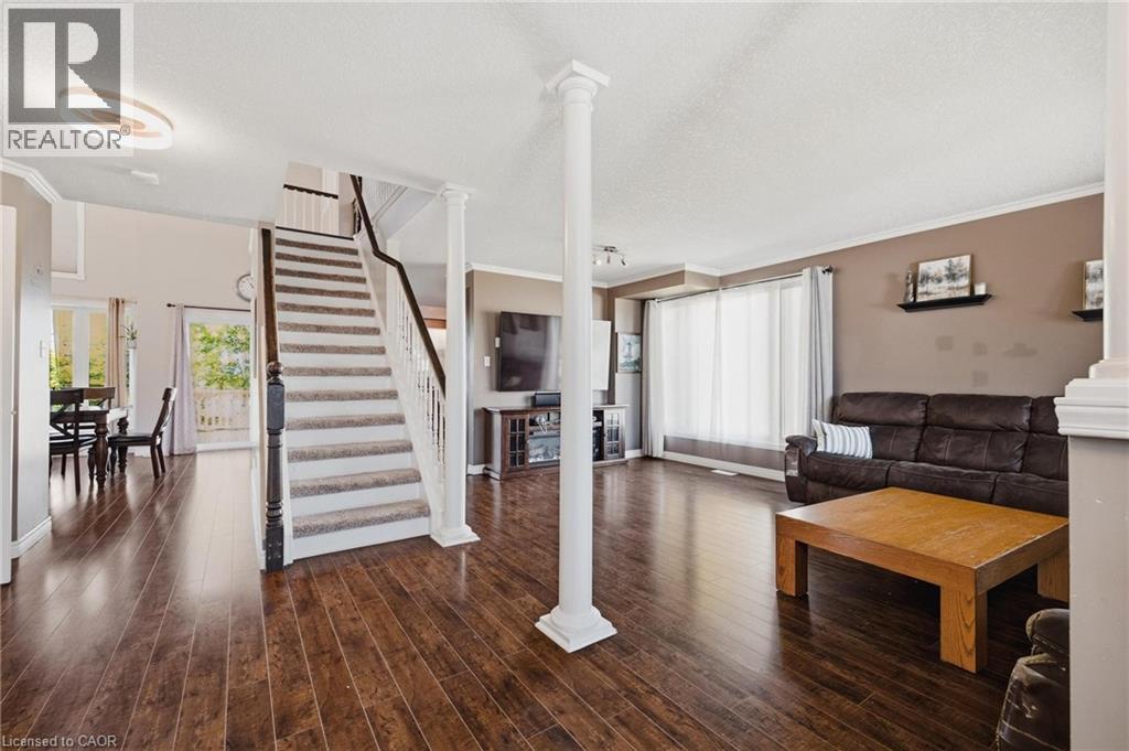 91 Andrews Drive, Drayton, Ontario  N0G 1P0 - Photo 3 - 40840038