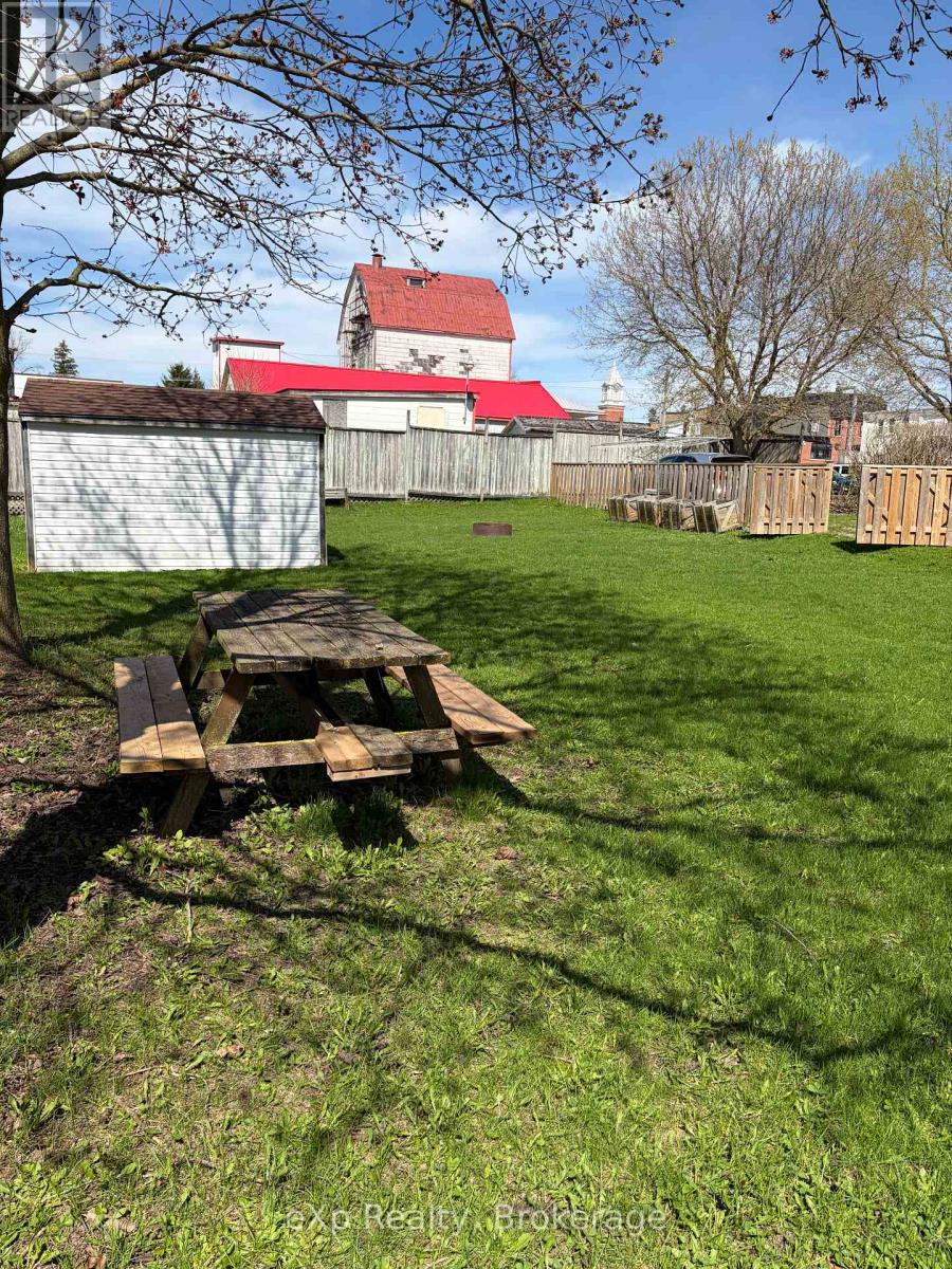 8 West Street, Perth East, Ontario  N0K 1M0 - Photo 6 - X13487002