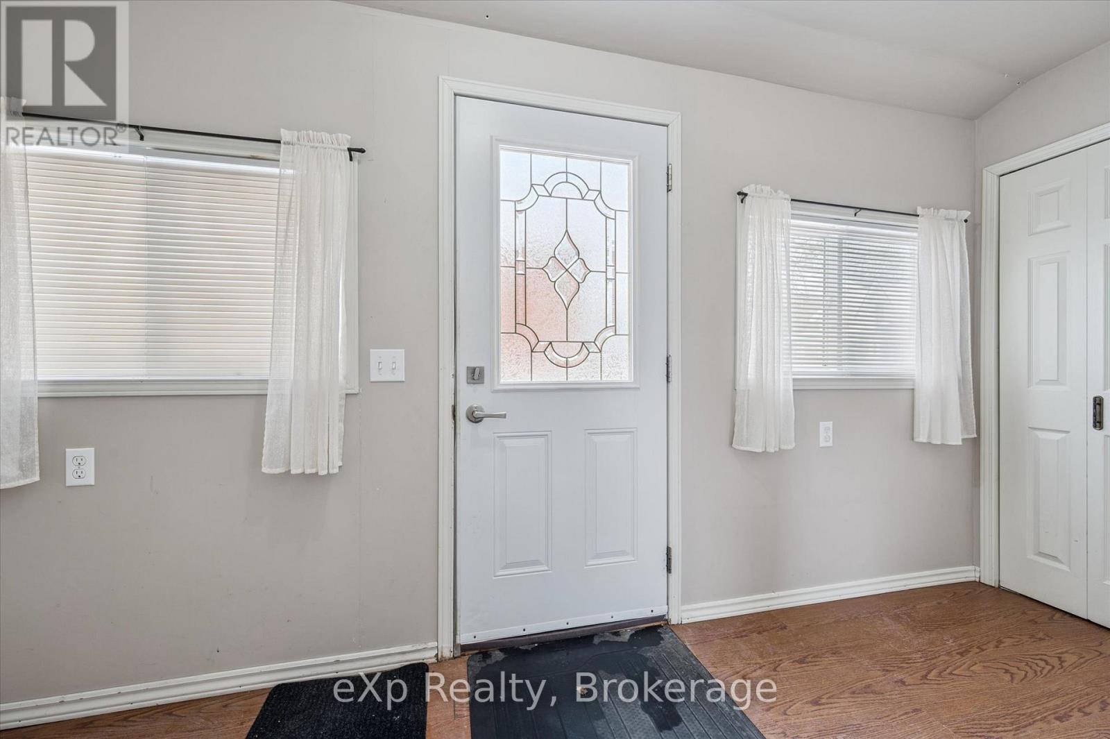 8 West Street, Perth East, Ontario  N0K 1M0 - Photo 9 - X13487002