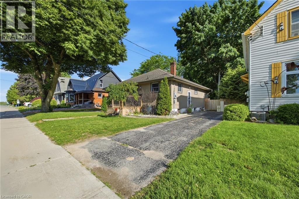 29 Concession Street E, Tillsonburg, Ontario  N4G 1N9 - Photo 4 - 40842915