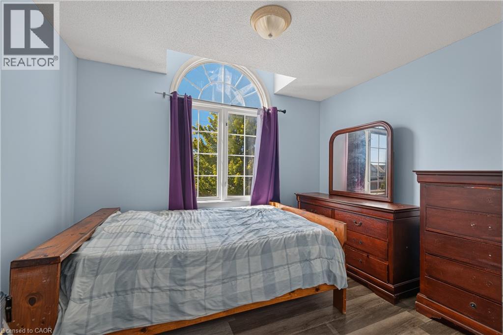 196 Max Becker Drive, Kitchener, Ontario  N2E 4G2 - Photo 15 - 40842320