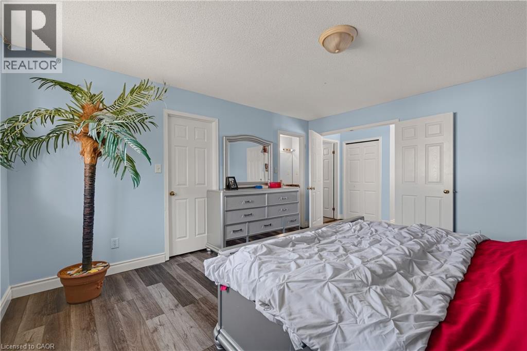196 Max Becker Drive, Kitchener, Ontario  N2E 4G2 - Photo 17 - 40842320