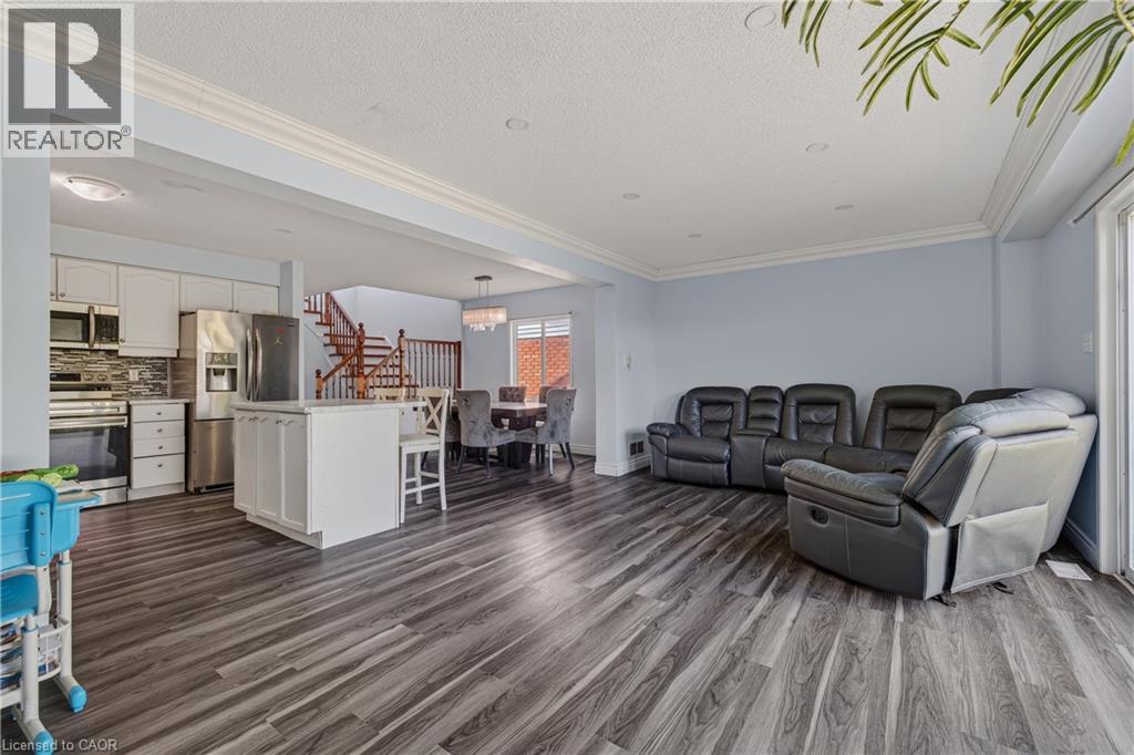196 Max Becker Drive, Kitchener, Ontario  N2E 4G2 - Photo 9 - 40842320