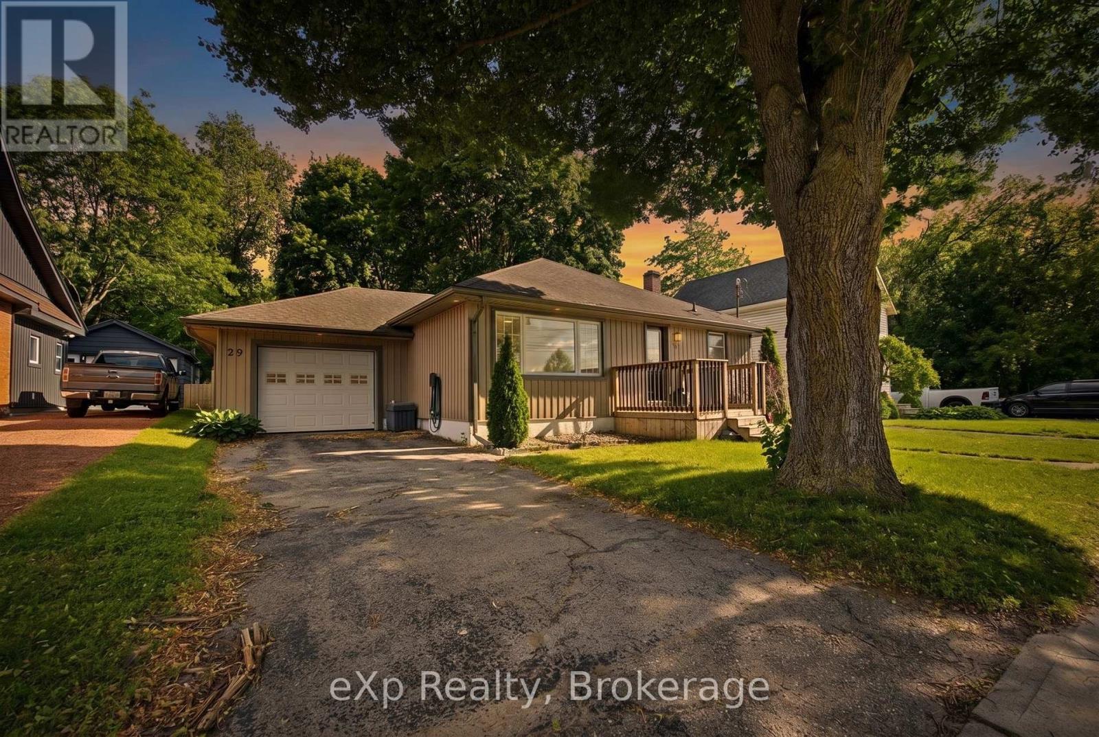 29 Concession Street E, Tillsonburg, Ontario  N4G 1N9 - Photo 32 - X13487138
