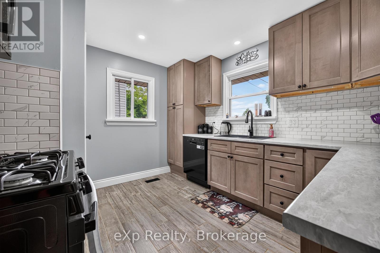 29 Concession Street E, Tillsonburg, Ontario  N4G 1N9 - Photo 5 - X13487138