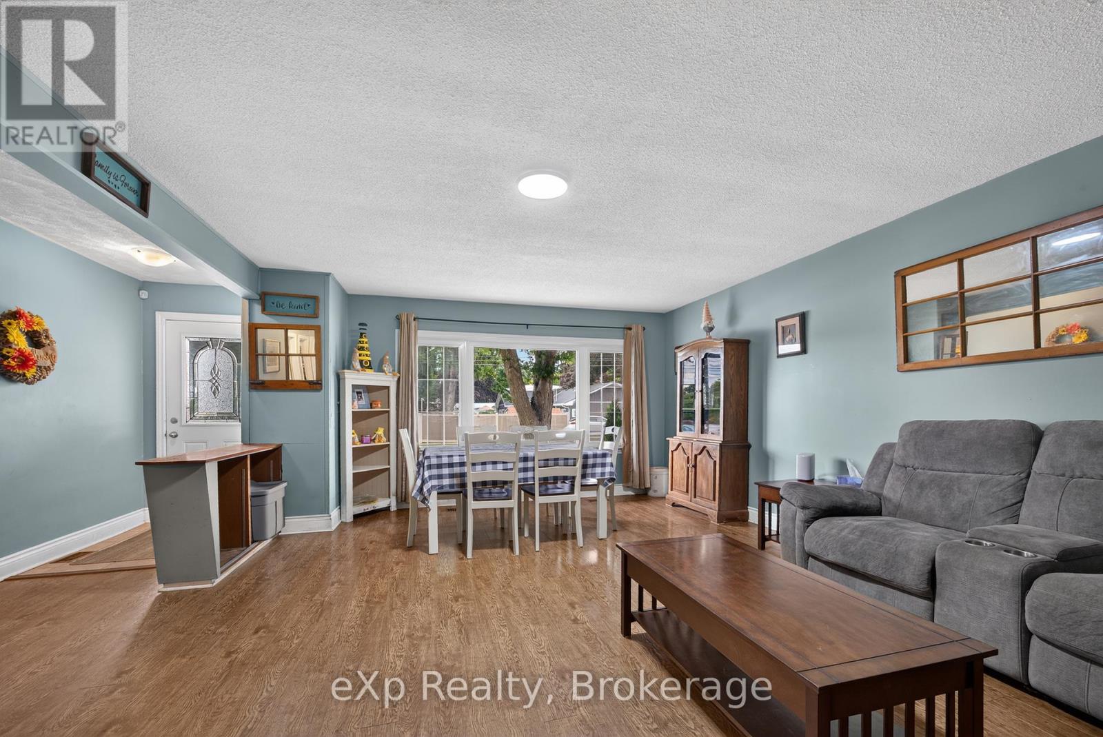 29 Concession Street E, Tillsonburg, Ontario  N4G 1N9 - Photo 8 - X13487138