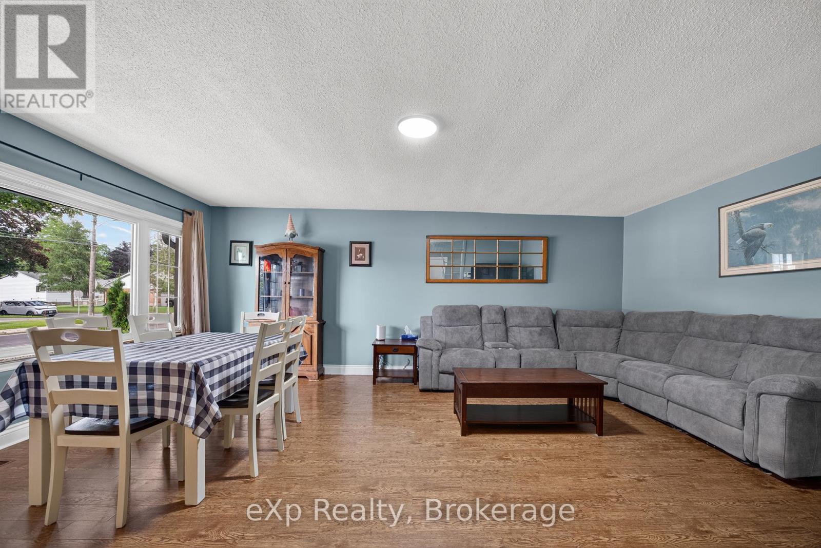 29 Concession Street E, Tillsonburg, Ontario  N4G 1N9 - Photo 9 - X13487138