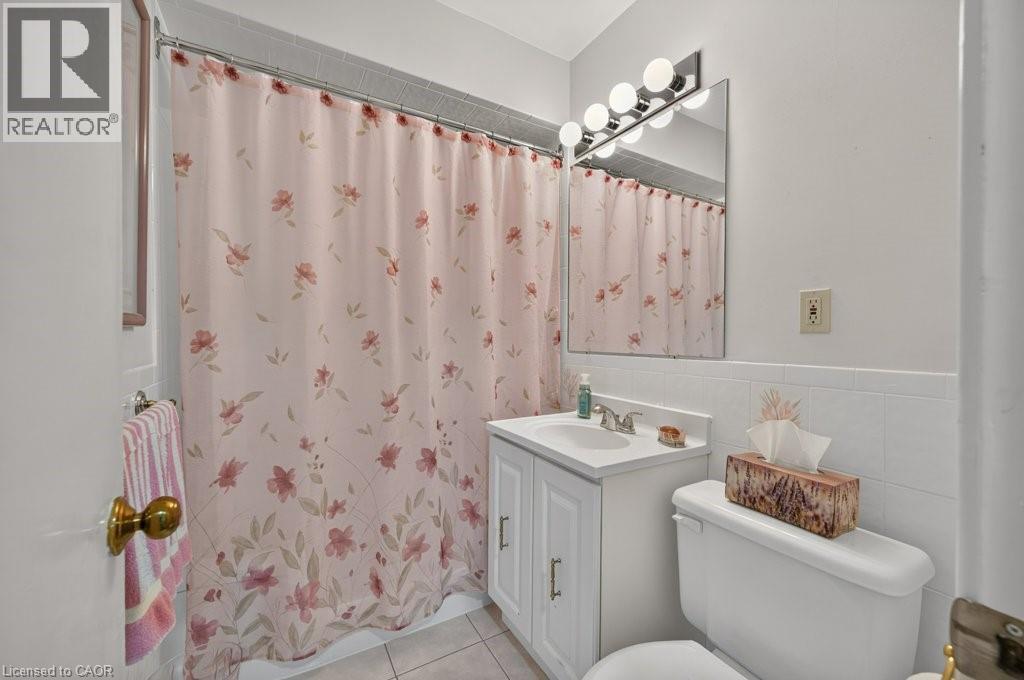 476 East 37th Street, Hamilton, Ontario  L8V 4B9 - Photo 22 - 40837840