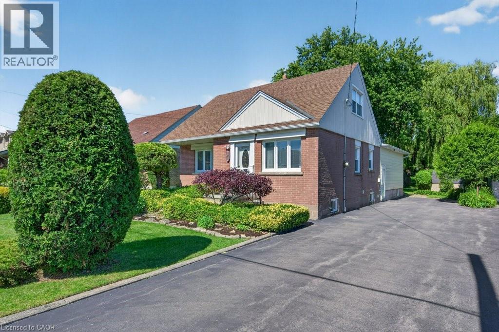 476 East 37th Street, Hamilton, Ontario  L8V 4B9 - Photo 3 - 40837840