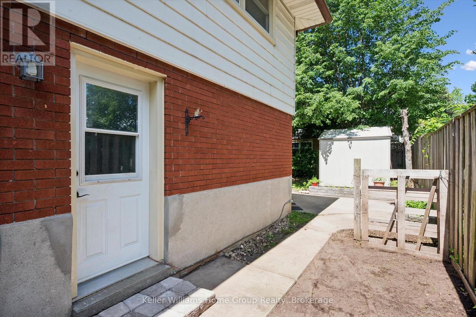 44 Meyer Drive, Guelph, Ontario  N1E 4H2 - Photo 32 - X13487200