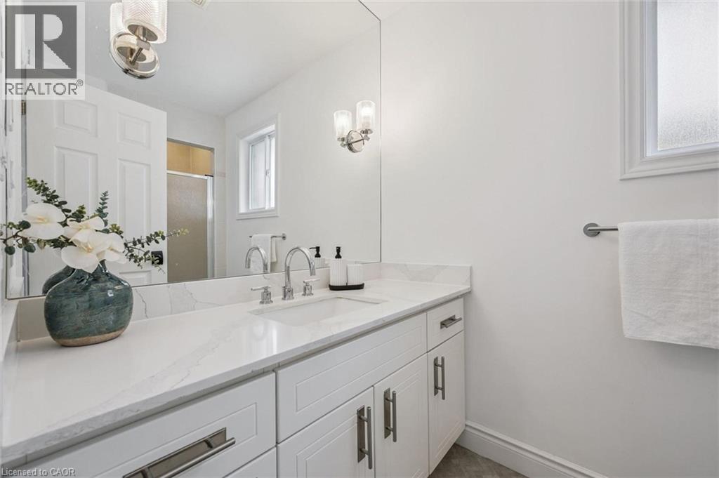 18 Keys Crescent, Guelph, Ontario  N1G 5J7 - Photo 15 - 40841677