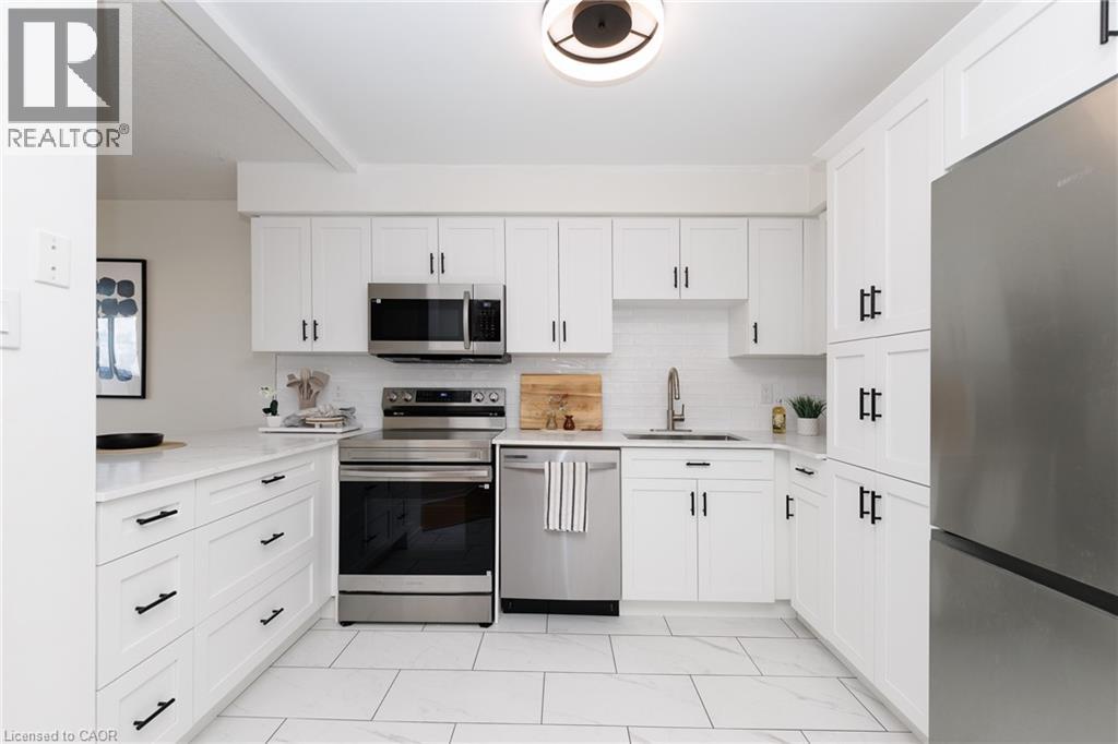 1270 Maple Crossing Boulevard Unit# 1004, Burlington, Ontario  L7S 2J3 - Photo 3 - 40842732