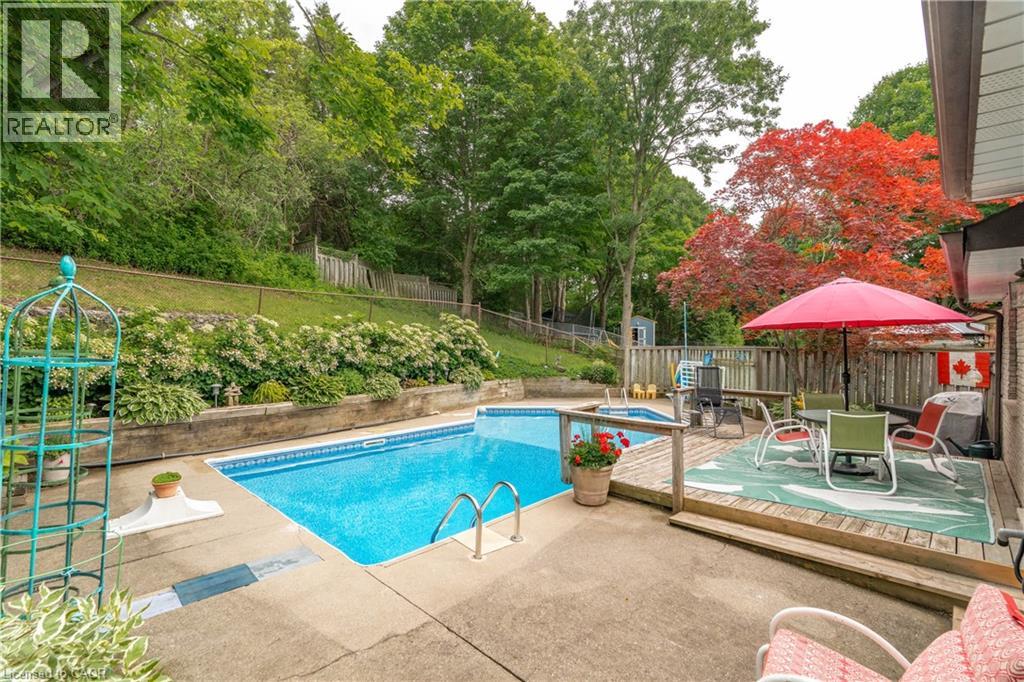 39 Wagoners Trail, Guelph, Ontario  N1G 3M9 - Photo 2 - 40842667