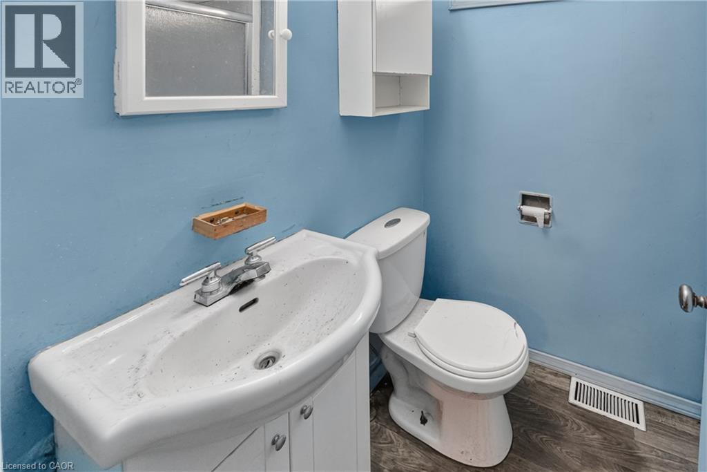 689 Burgess Avenue, Hamilton, Ontario  L8H 6J2 - Photo 10 - 40842465