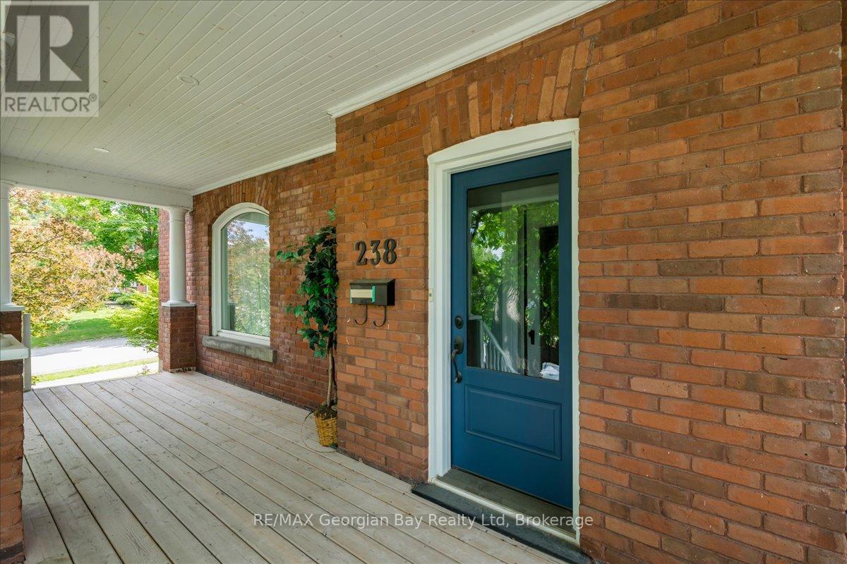 238 Sixth Street, Midland, Ontario  L4R 3Y1 - Photo 2 - S13487250