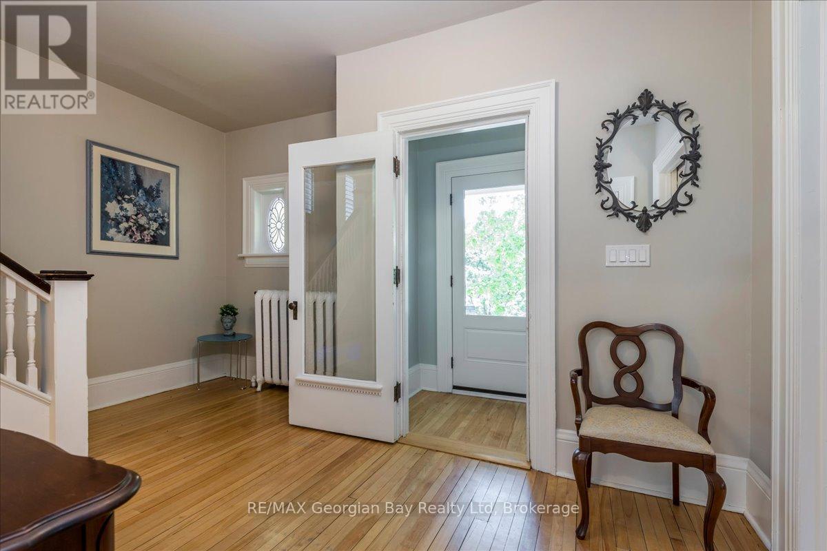 238 Sixth Street, Midland, Ontario  L4R 3Y1 - Photo 3 - S13487250