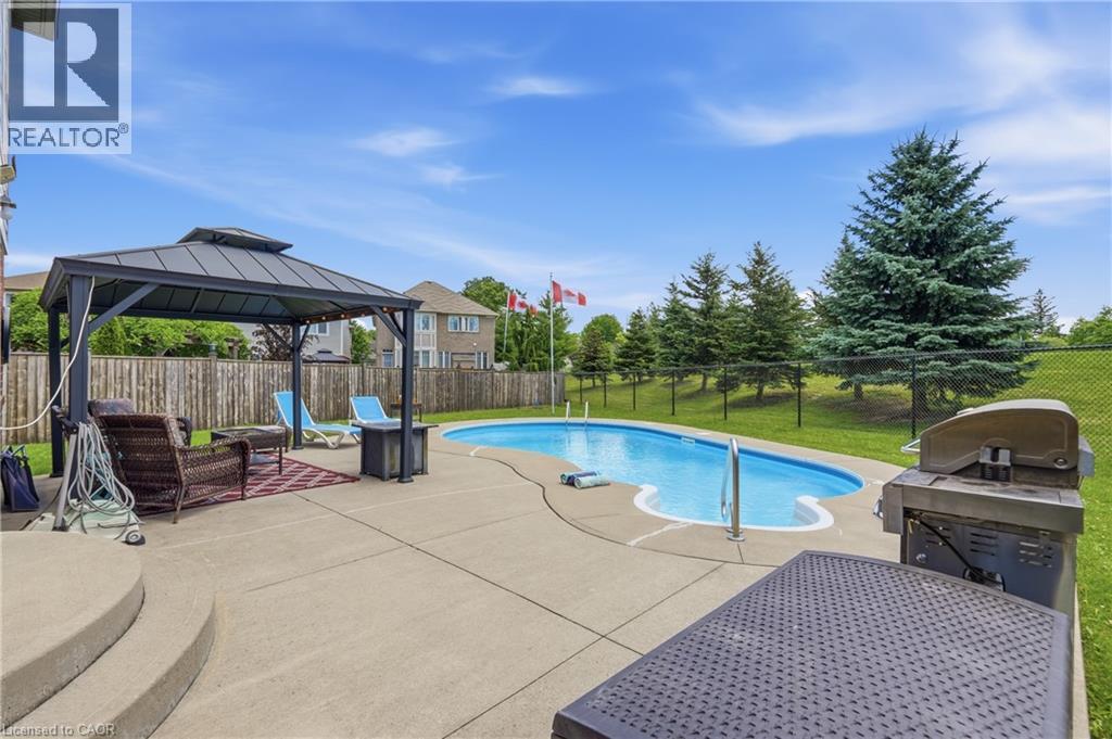 240 Emick Drive, Hamilton, Ontario  L9K 0E1 - Photo 32 - 40842761