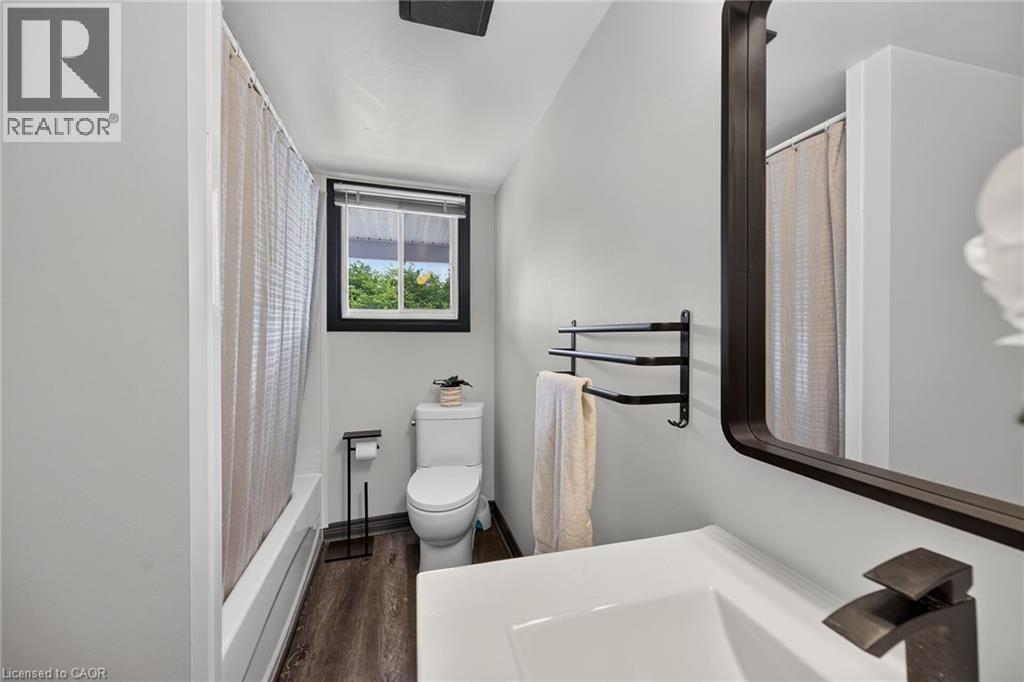 184 London Street N, Hamilton, Ontario  L8H 4C2 - Photo 21 - 40838718