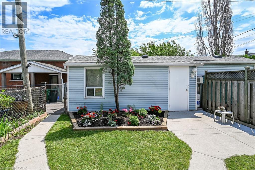 184 London Street N, Hamilton, Ontario  L8H 4C2 - Photo 36 - 40838718