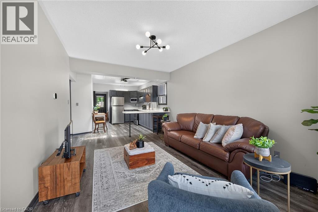 184 London Street N, Hamilton, Ontario  L8H 4C2 - Photo 6 - 40838718
