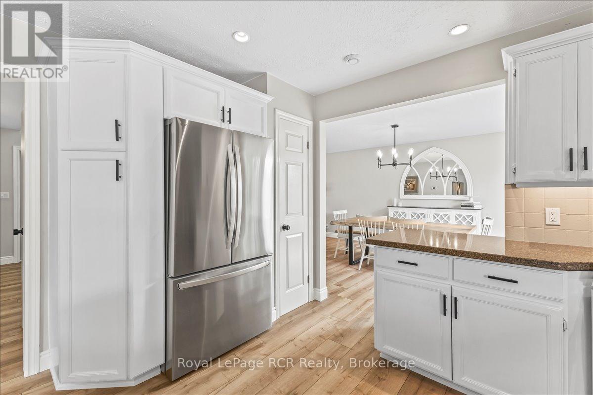 235 4th Street Crescent, Hanover, Ontario  N4N 3S2 - Photo 10 - X13487680